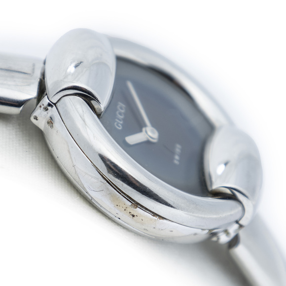 Gucci 1400L Watch   in Silver/Black Silver Plated - Picture 4 of 6